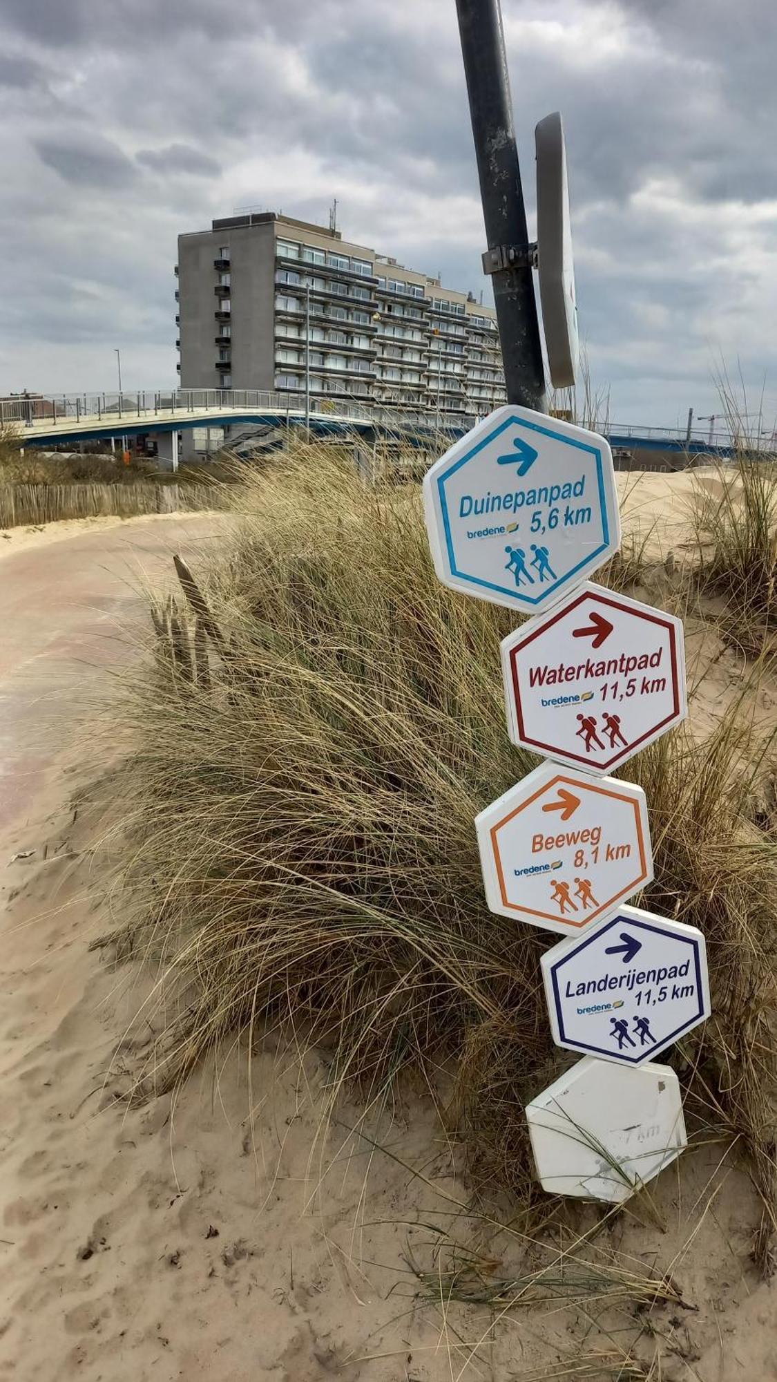 Studio Astrid At 100 Meter From Sea With Parking Place Bredene Exterior photo